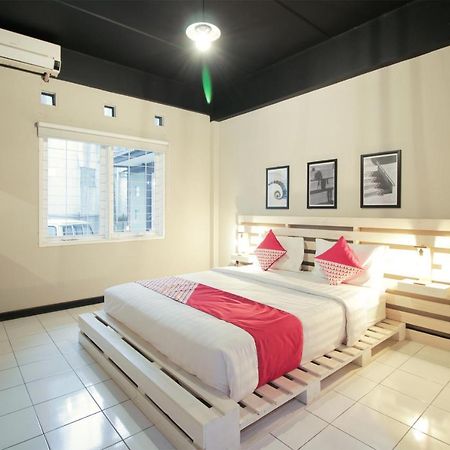 Oyo 260 Home 33 Μπαντούνγκ Εξωτερικό φωτογραφία