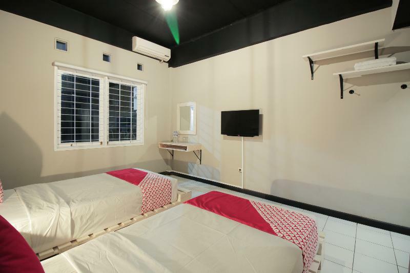 Oyo 260 Home 33 Μπαντούνγκ Εξωτερικό φωτογραφία